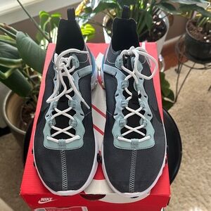 Nike Black and Mint Athletic Shoes